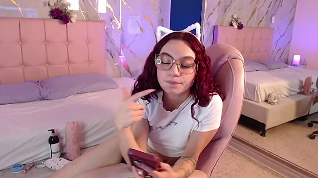 Czat XXX na żywo – Red_kytty6