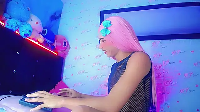 צ'אט XXX בשידור חי של SamiraHot1