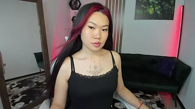 XXX chat uživo modela LunaPurrr