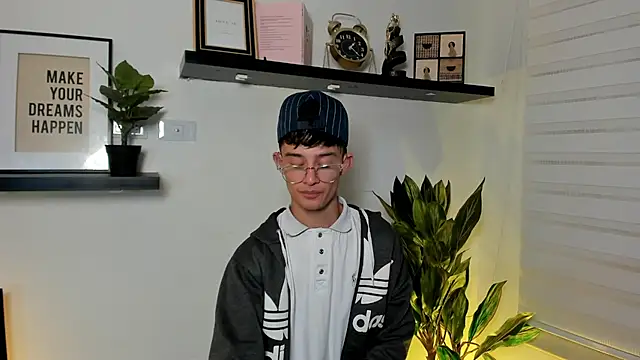 Patrick_Howland_ élő XXX-chatje