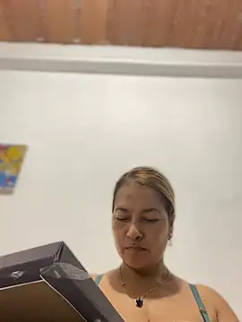 Jlo_69のライブXXXチャット