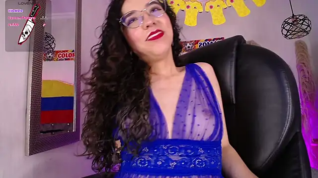 Amara_Davis1 现场XXX聊天