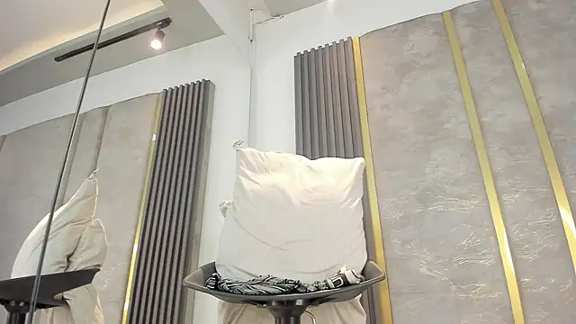 Živý XXX chat NikoStone_