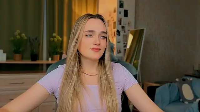 earthfantasyy's Live XXX Chat