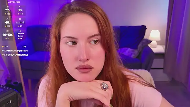 ChloeAster's Live XXX Chat