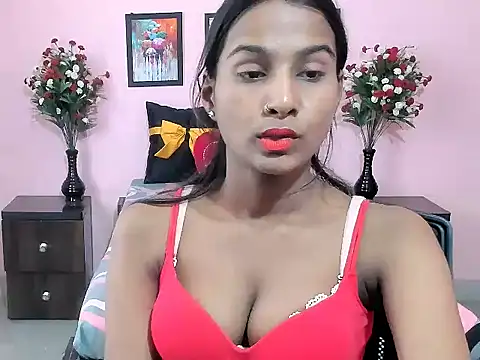 Melis_Sandra Adlı Modelin Canlı XXX Sohbeti