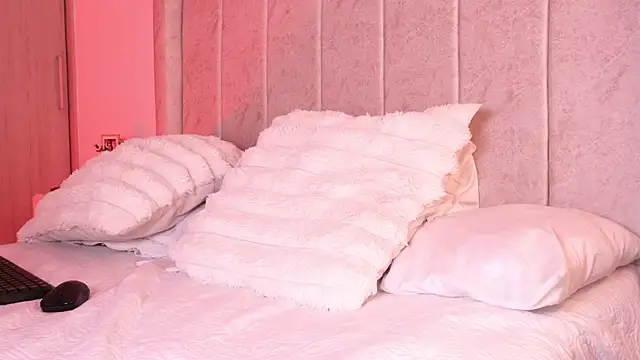 Only_pammela élő XXX-chatje
