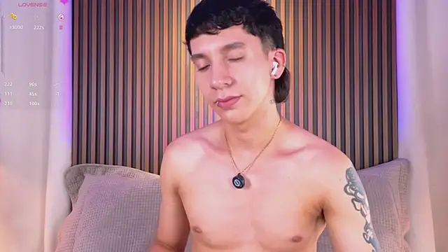 JacoboSwam's Live XXX Chat
