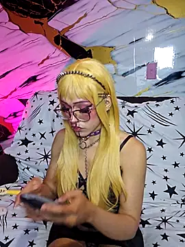 צ'אט XXX בשידור חי של dark_nina__