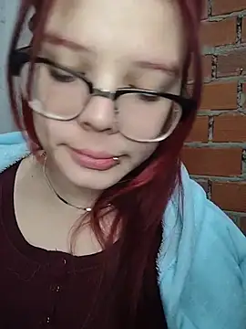 Chat XXX en directo de Luluu063i