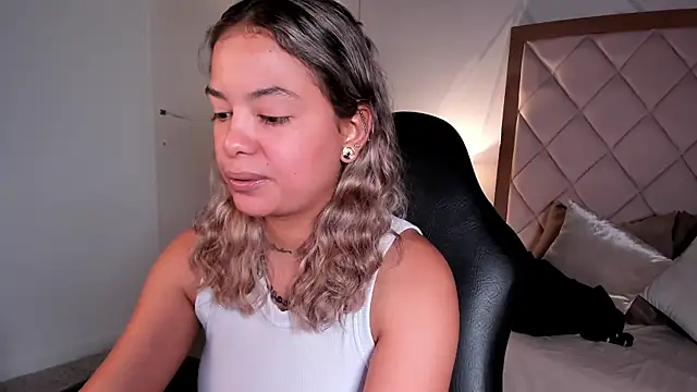 Chat XXX en directo de dulce_lyraa1