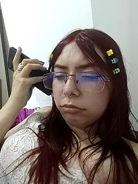 astra_queen_1 লাইভ XXX চ্যাট