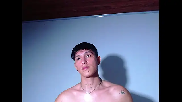 rowanbig Chat XXX live