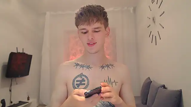 Fredd_Xanders élő XXX-chatje