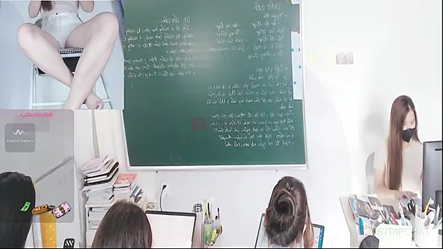 _Math_ élő XXX-chatje