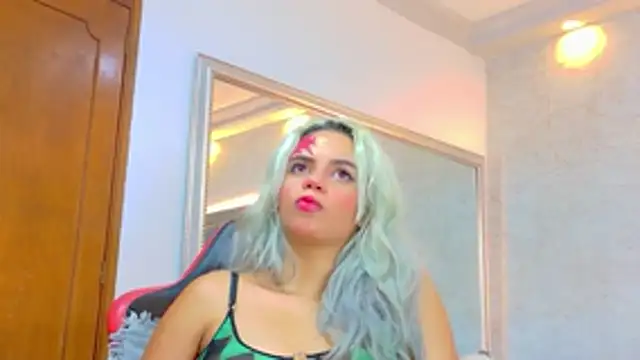 AlanaHouston's Live XXX Chat