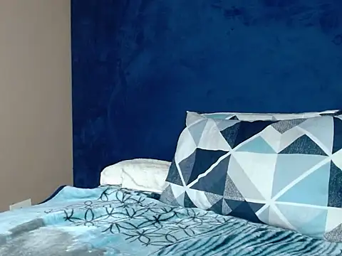 دردشة YellowMellow18 الجنسية المباشرة