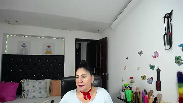 Czat XXX na żywo – mature_bigboobs10