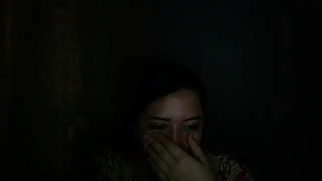 LuciaTomson: απευθείας συνομιλία ΧΧΧ