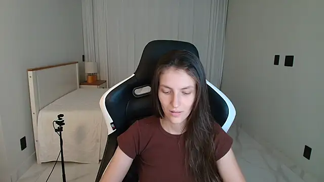 upssnowy Adlı Modelin Canlı XXX Sohbeti
