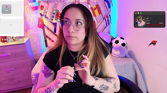 Chat XXX en directo de NyxAndria_1
