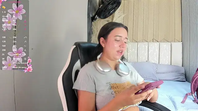SweetNova1's Live XXX Chat
