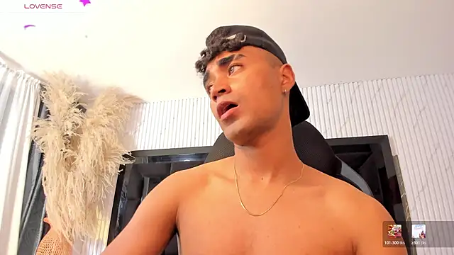 jacobJohns_ élő XXX-chatje