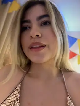 Vicky_Rico_ Live XXX-chat