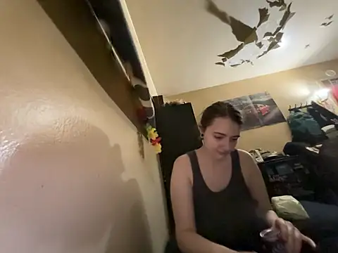 Snowbunnycake_131 élő XXX-chatje