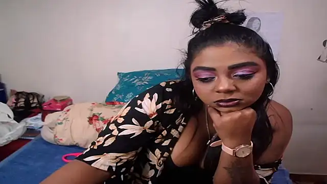 Indian_FireXX Chat XXX in diretta