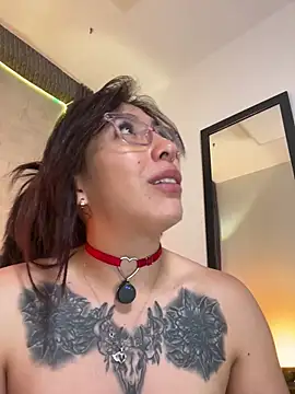 emma_rouse69 即時 XXX 聊天