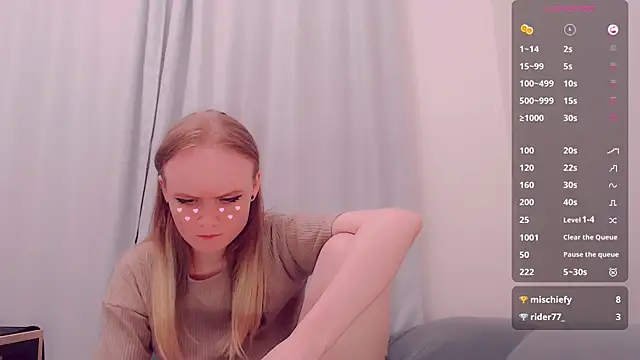 AliceNya_cute Adlı Modelin Canlı XXX Sohbeti