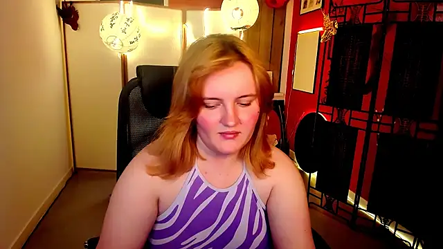 Chat XXX en directo de KathyBriggs