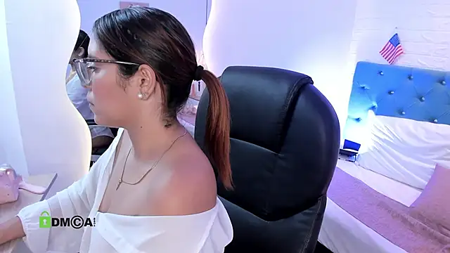 zairawatson's Live XXX Chat