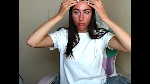Cammil1a_horn Chat XXX in diretta