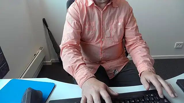 Buggemann Adlı Modelin Canlı XXX Sohbeti