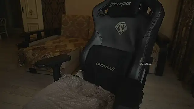 mike0xxn Live XXX chat