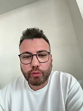 berkay977 Adlı Modelin Canlı XXX Sohbeti