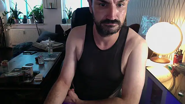 Chat XXX en directo de tomz0819