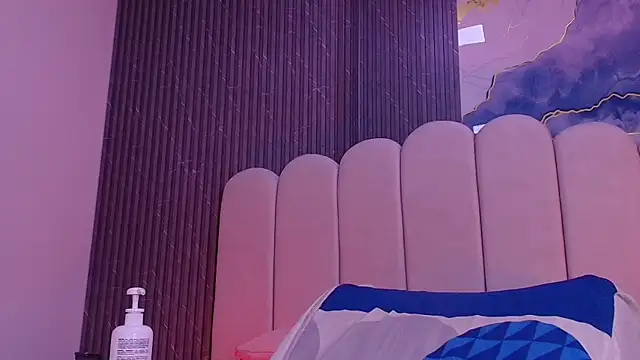 צ'אט XXX בשידור חי של abbyrouss_