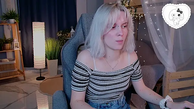 BethanyCloud's Live XXX Chat
