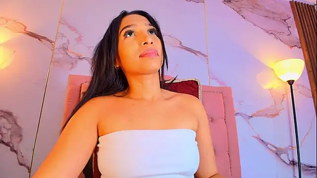 Chat +18 de AlyaThompson ao vivo
