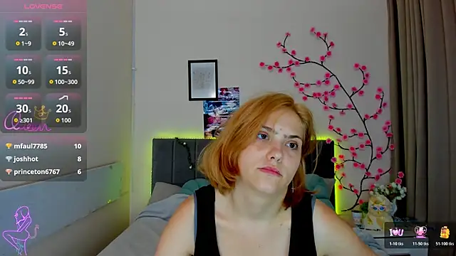 DellaRows' Live XXX Chat