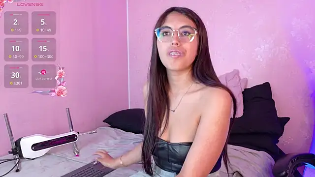 Valk_submissive's Live XXX Chat