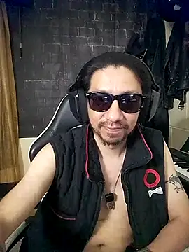IASuarezV's Live XXX Chat