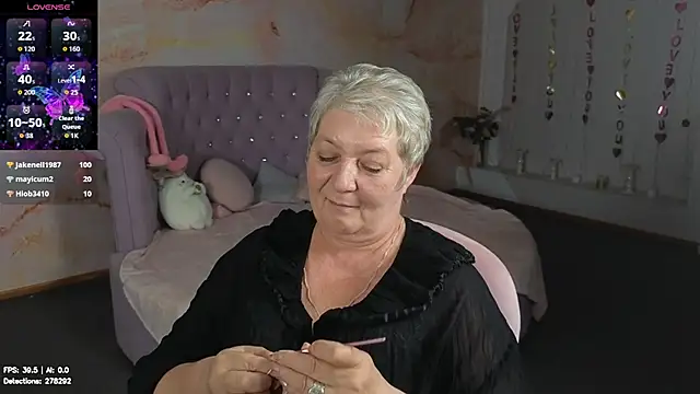 Poppy_Pulsen Live XXX chat