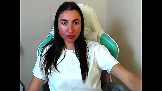 Cammil1a_hornn Live XXX chat