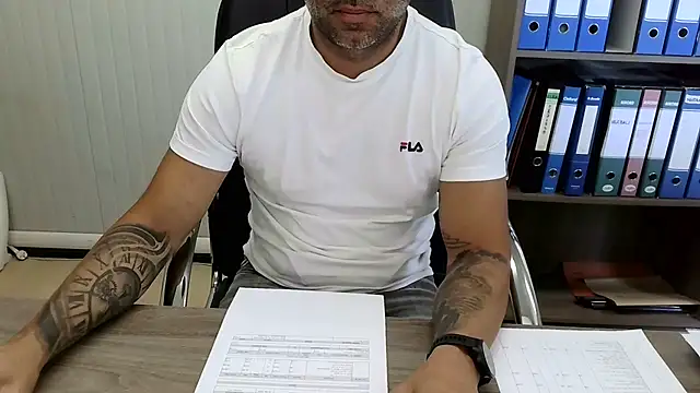 Онлайн чат XXX Evasionee