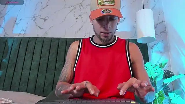 Chatroom XXX en direct de DrakeNeumann