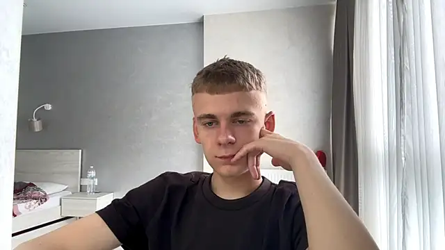 SoloFury Chat XXX live